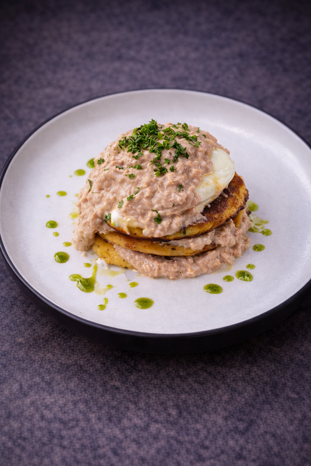 Панкейки с тунцом